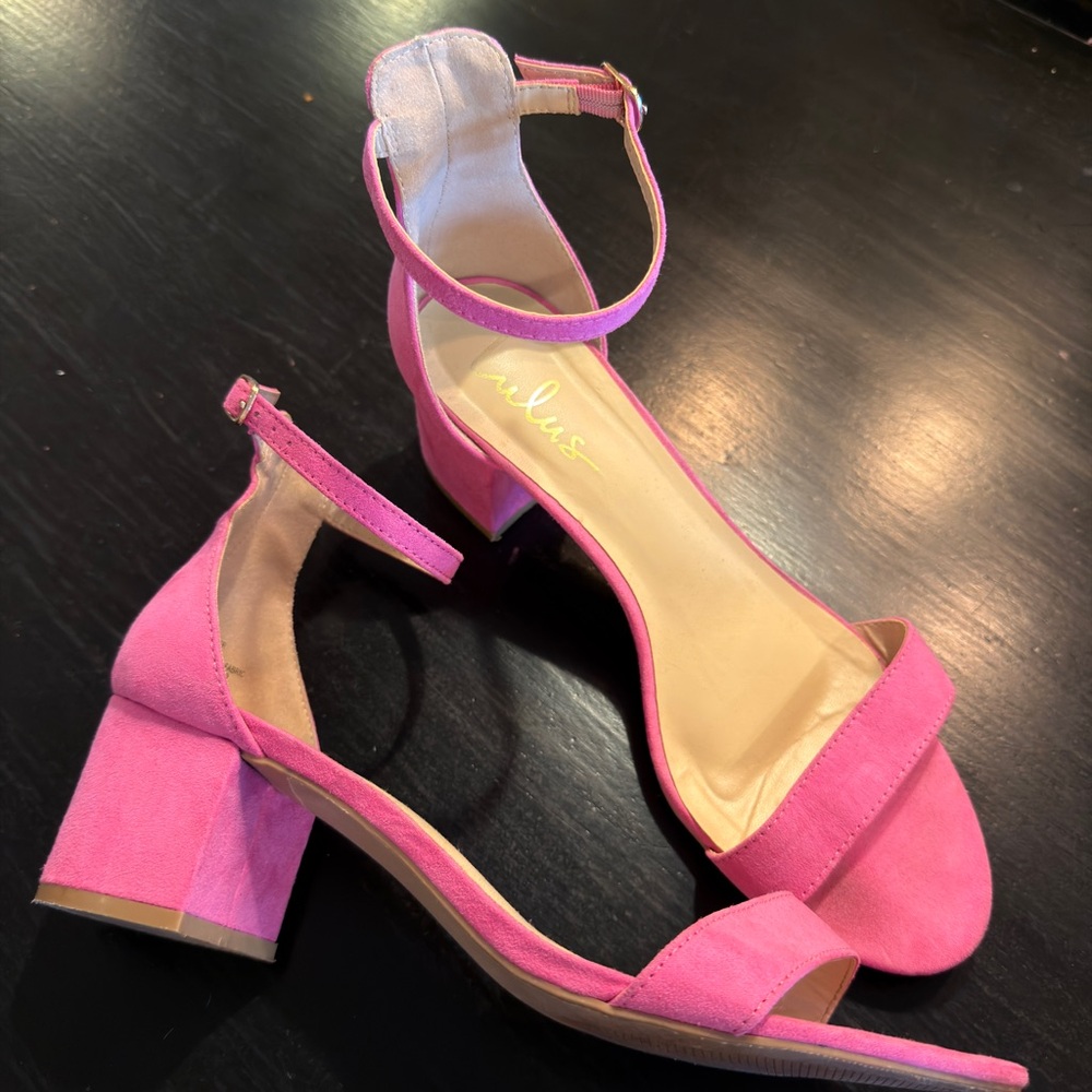 Lulus 2in pink heel w/ ankle strap
